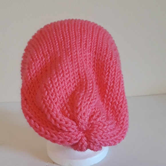 Knitted Pink beanie - Picture 3 of 4
